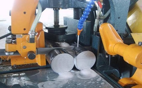 西塞山卧式带锯床的送料方式有哪几种？